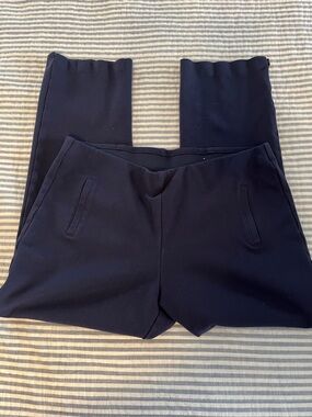 Chico's Navy ankle length stretchy dress pants